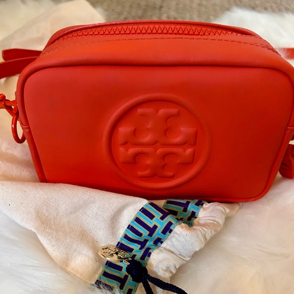 Tory Burch Handbags - EUC Tory Burch ORANGE/RED unique crossbody!!